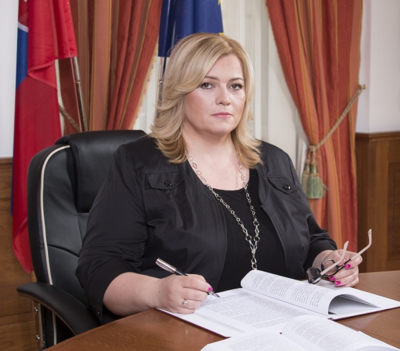 nazov