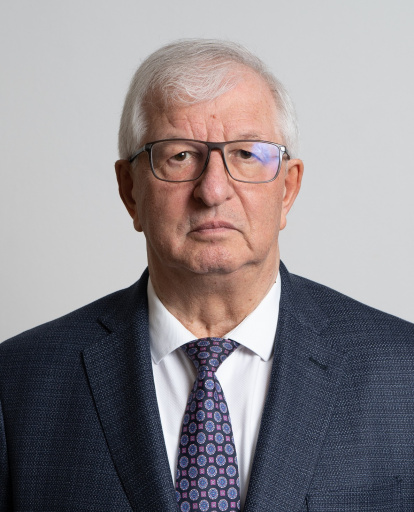 nazov