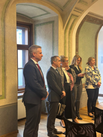 meeting with council of hungary5